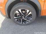  Peugeot  2008 PEUGEOT  / 2019 / 5P / CROSSOVER BLUEHDI 130 EAT8 ALLURE S/S AUT. #17