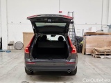  Volvo  XC60 VOLVO  / 2017 / 5P / SUV B4 D AUTOMATICO MOMENTUM PRO #4