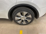  Tesla  Model Y TESLA  Long Range Dual Motor AWD 5d 378kW #37