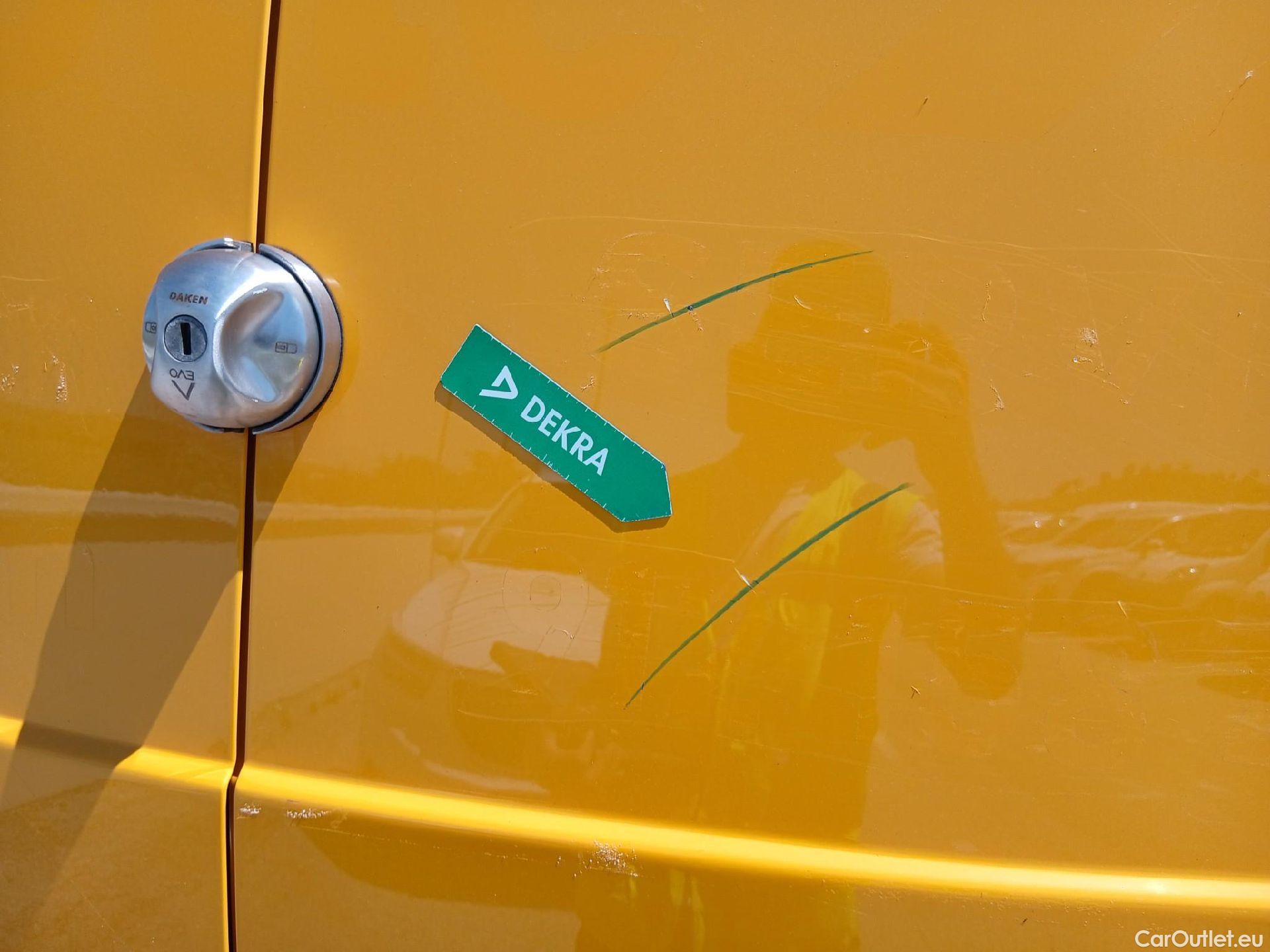  Peugeot  Expert PEUGEOT  1.5 BlueHDi 120 Standard #25