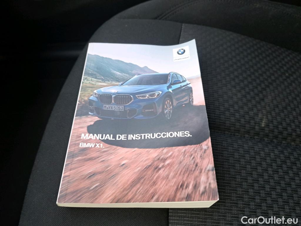  Bmw  X1 BMW  sDrive18iA #33