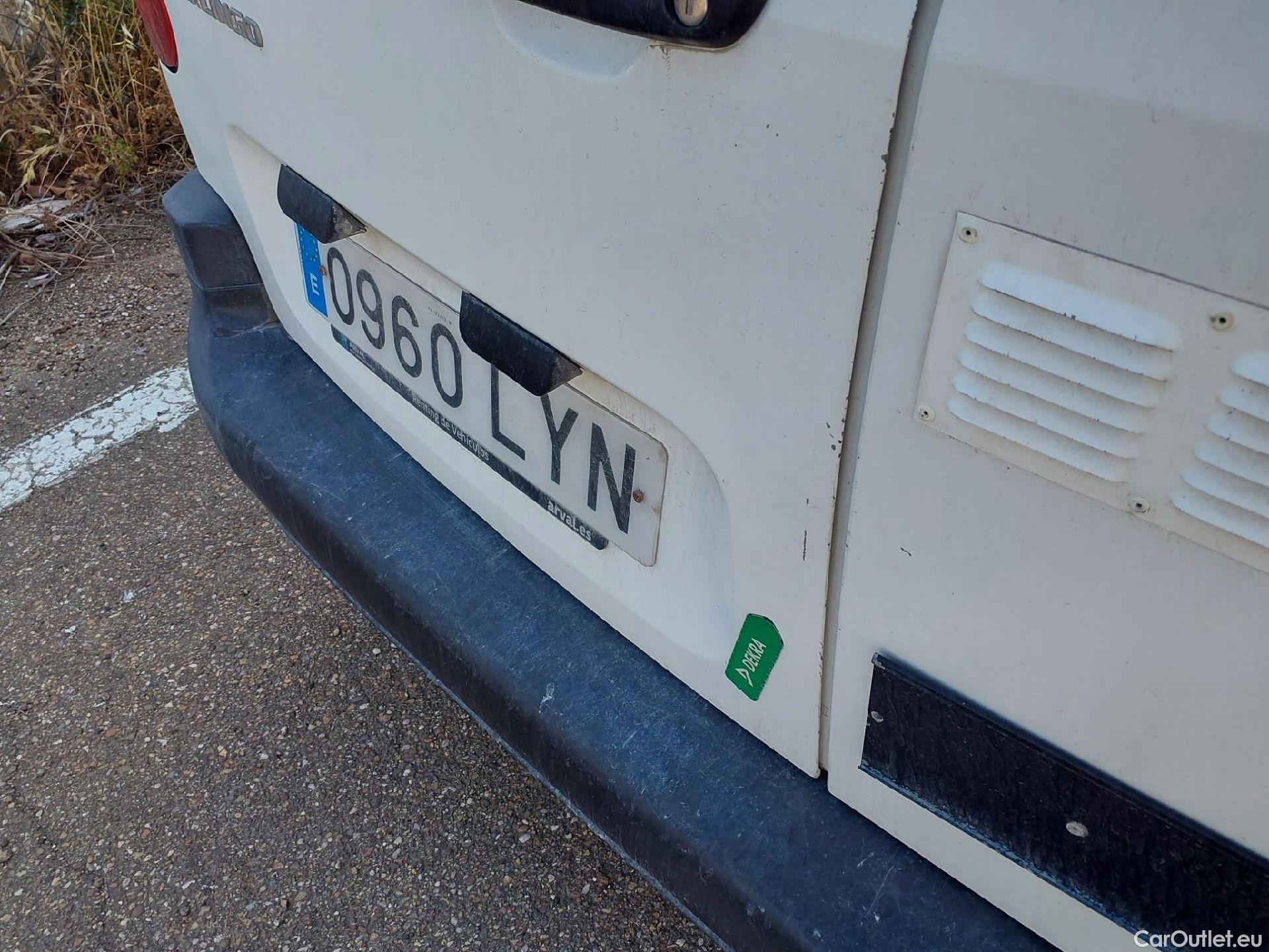 Citroen  Berlingo CITROEN  / 2018 / 3P / furgón derivado de turismo Talla M BlueHDi 100 CONTROL #30