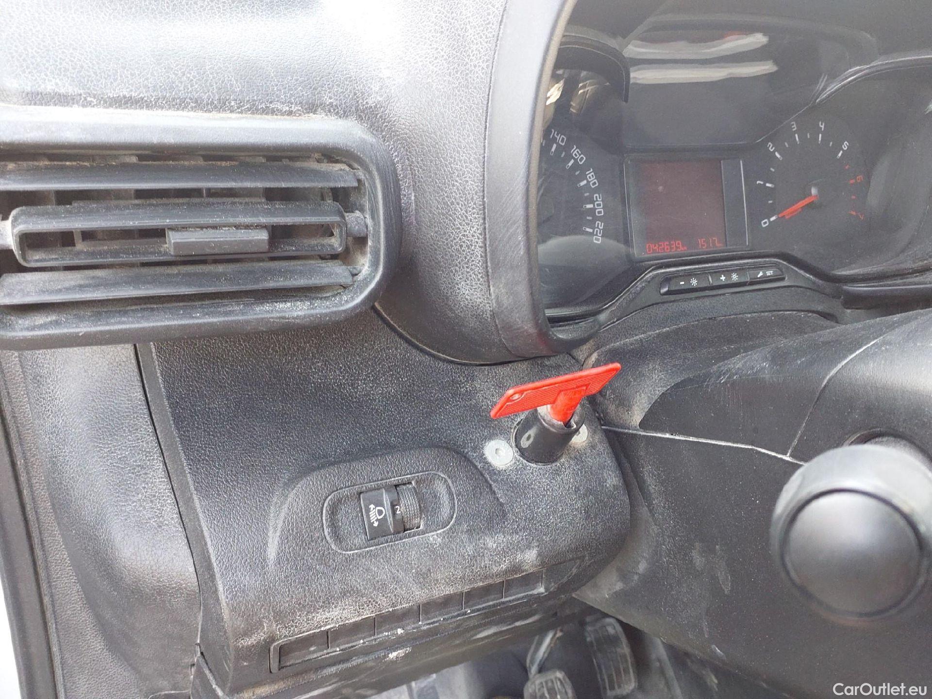  Citroen  Berlingo CITROEN  / 2018 / 3P / furgón derivado de turismo Talla M BlueHDi 100 CONTROL #5