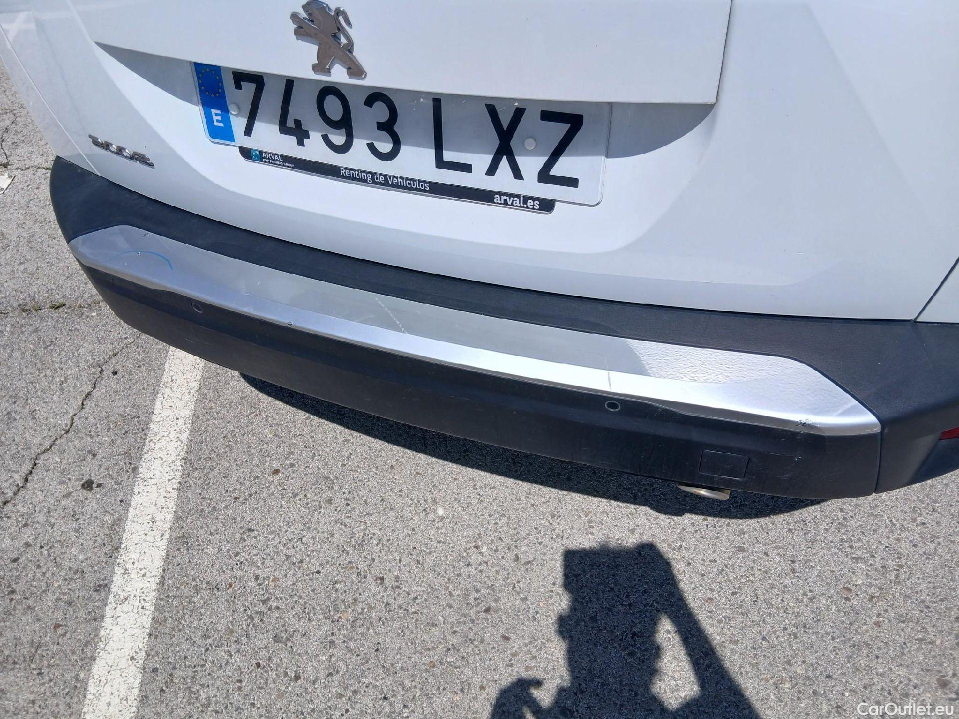  Peugeot  2008 PEUGEOT  / 2019 / 5P / todoterreno Active BlueHDI 81kW (110CV) #26