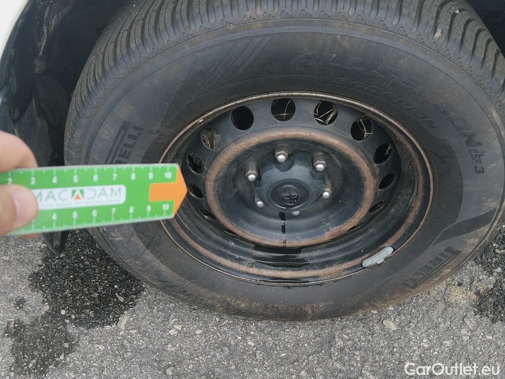  Toyota  Hilux TOYOTA  VU 2p 7G pickup 2.4 D-4D Cabina Extra GX 4x4 #43
