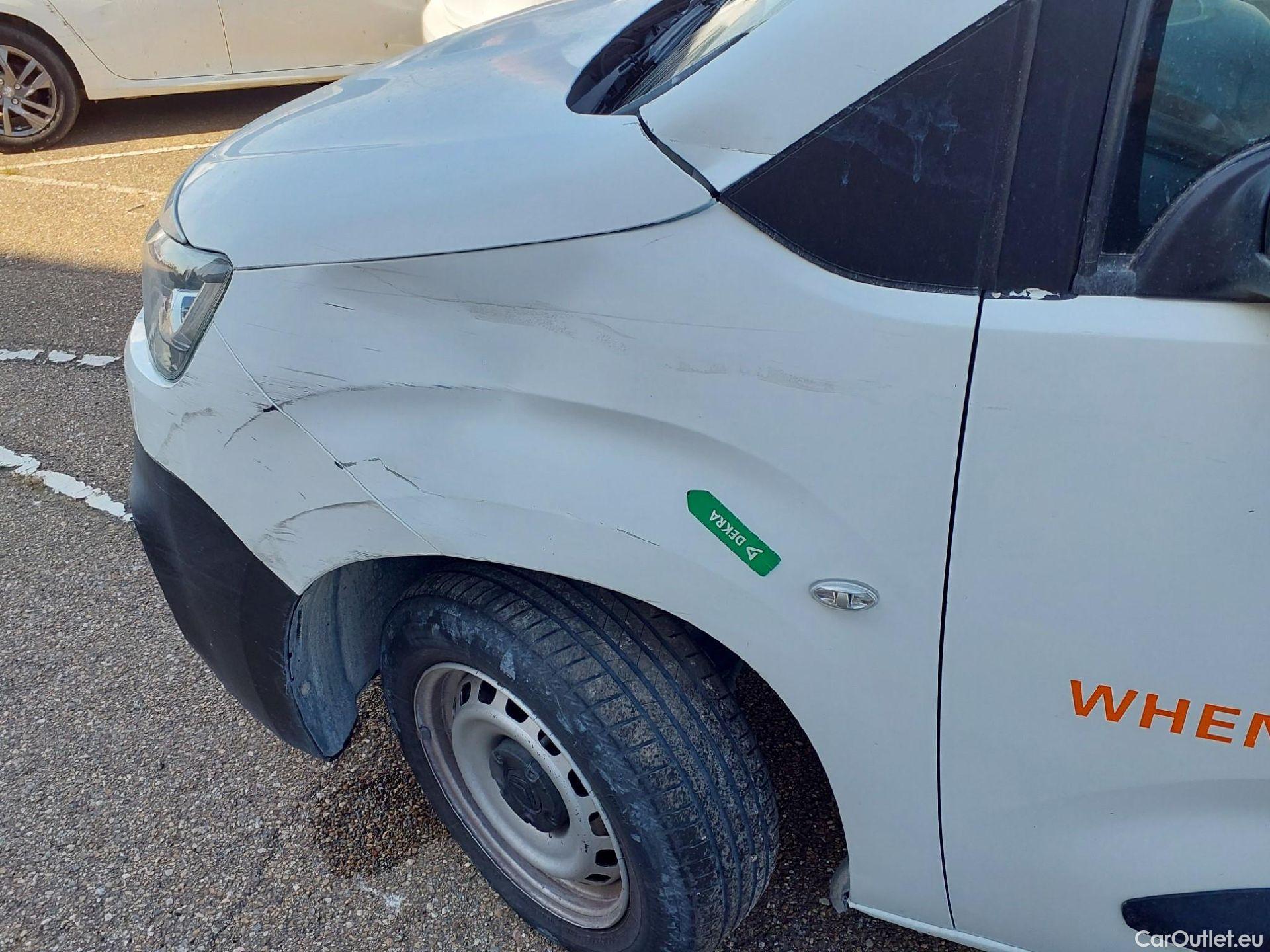  Citroen  Berlingo CITROEN  / 2018 / 3P / furgón derivado de turismo Talla M BlueHDi 100 CONTROL #19