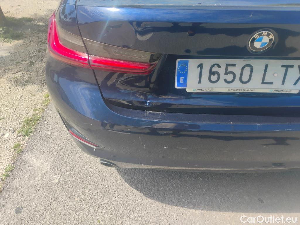  Bmw  Serie 3 BMW  / 2018 / 4P / sedán 318d Auto. #1
