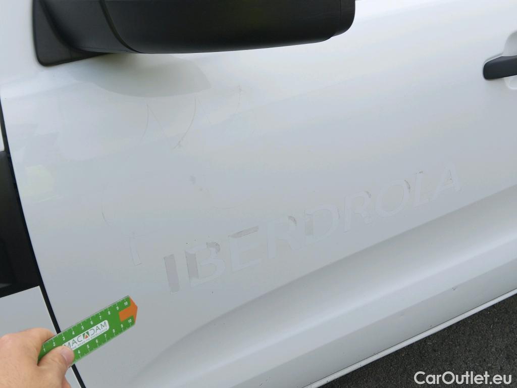  Ford  Ranger FORD  VU 4p 6G pickup 2.2 TDCi 150cv 4x4 Doble Cabina XL #18