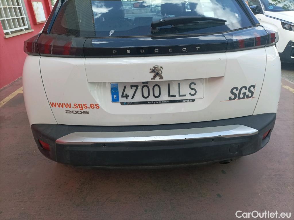  Peugeot  2008 PEUGEOT  / 2019 / 5P / todoterreno Allure BlueHDI 100 S&S BVM6 #3