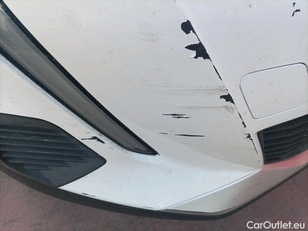  Peugeot  2008 PEUGEOT  / 2019 / 5P / todoterreno Allure BlueHDI 100 S&S BVM6 #10