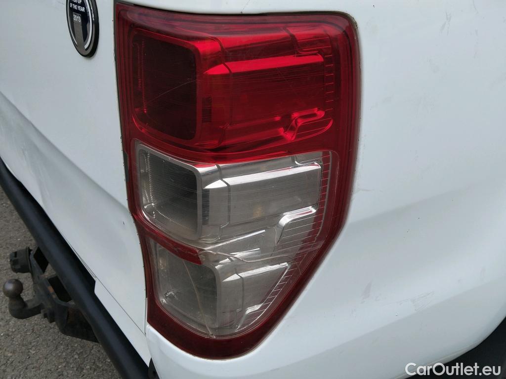  Ford  Ranger FORD  VU 4p 6G pickup 2.2 TDCi 150cv 4x4 Doble Cabina XL #1