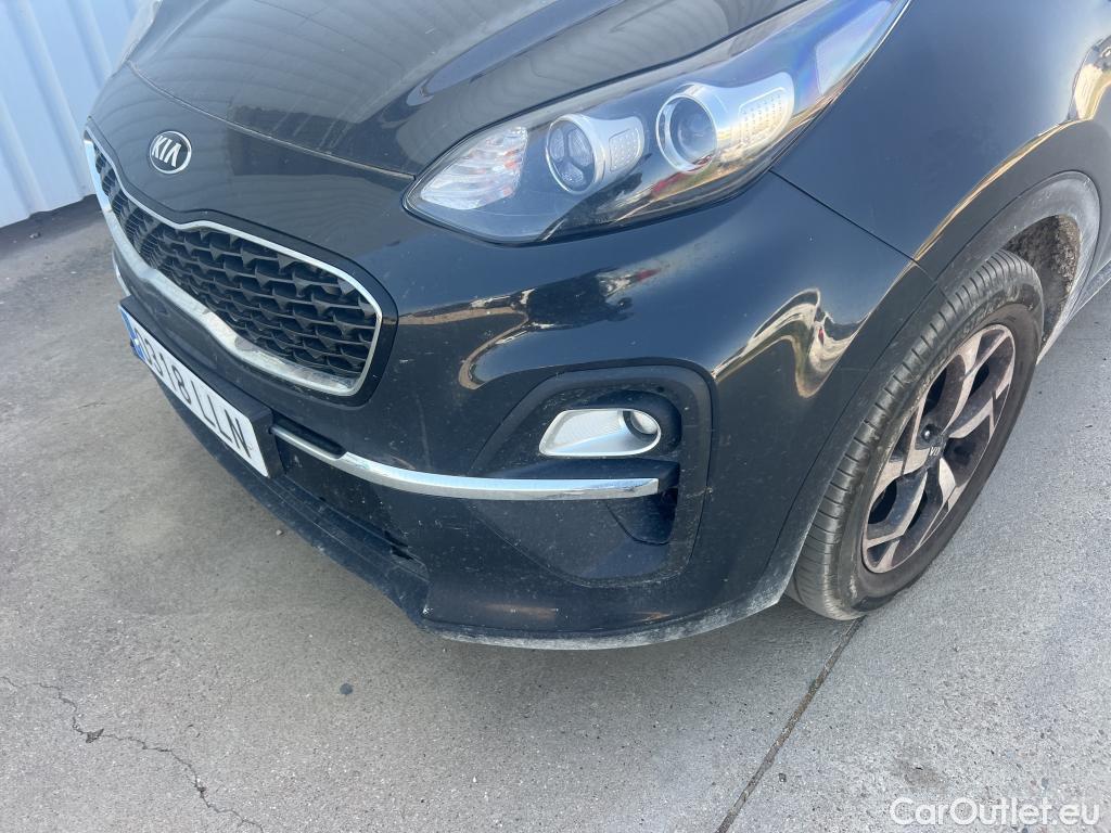  KIA  Sportage KIA  1.6MHEV Drive 136 CV 4x2(Crist Tintados) #26