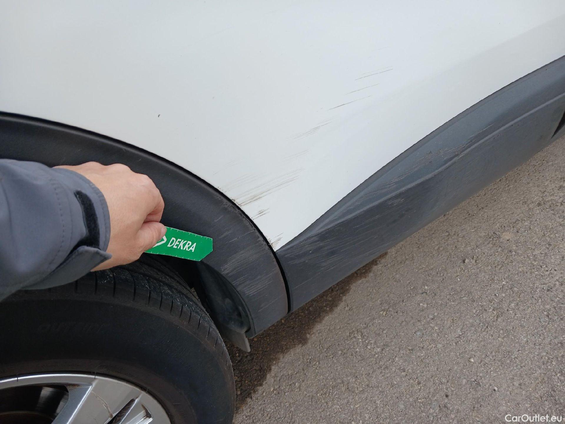  Peugeot  3008 PEUGEOT  / 2020 / 5P / todoterreno 1.5 BlueHDi 96kW (130CV) S&S Active Pack #14