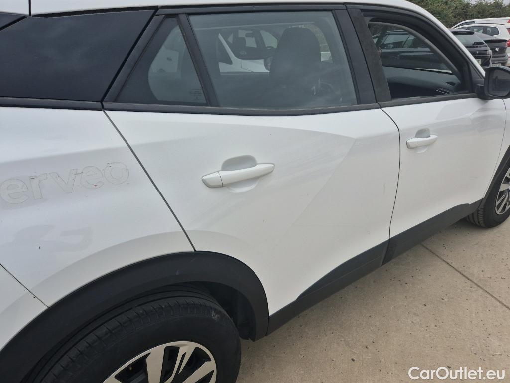  Peugeot  2008 PEUGEOT  / 2019 / 5P / todoterreno Active Puretech 100 S&S BVM6 #23