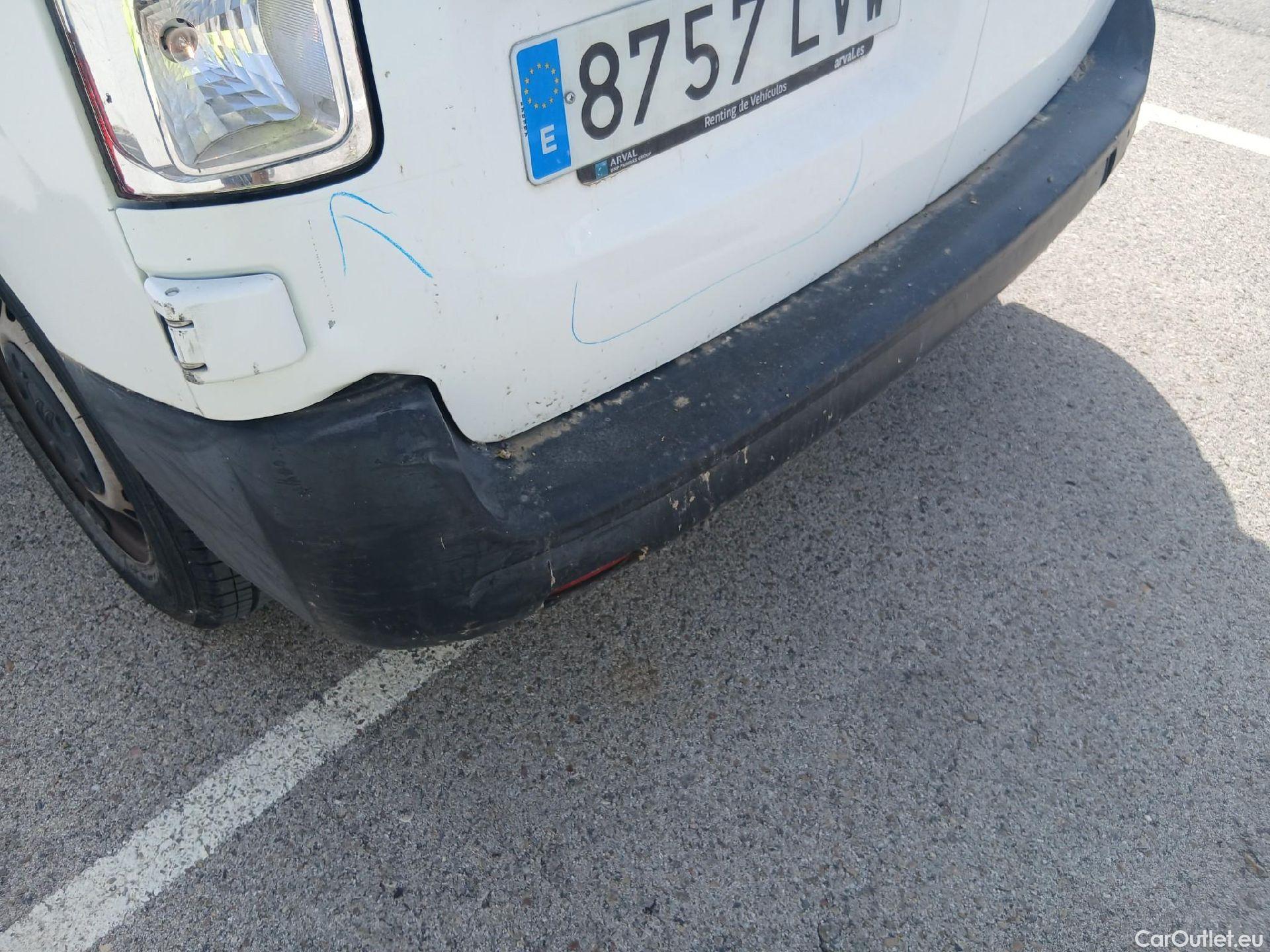  Citroen  Jumpy CITROEN  / 2016 / 4P / furgón Talla M BlueHDi 100 S&S 6v Control #18