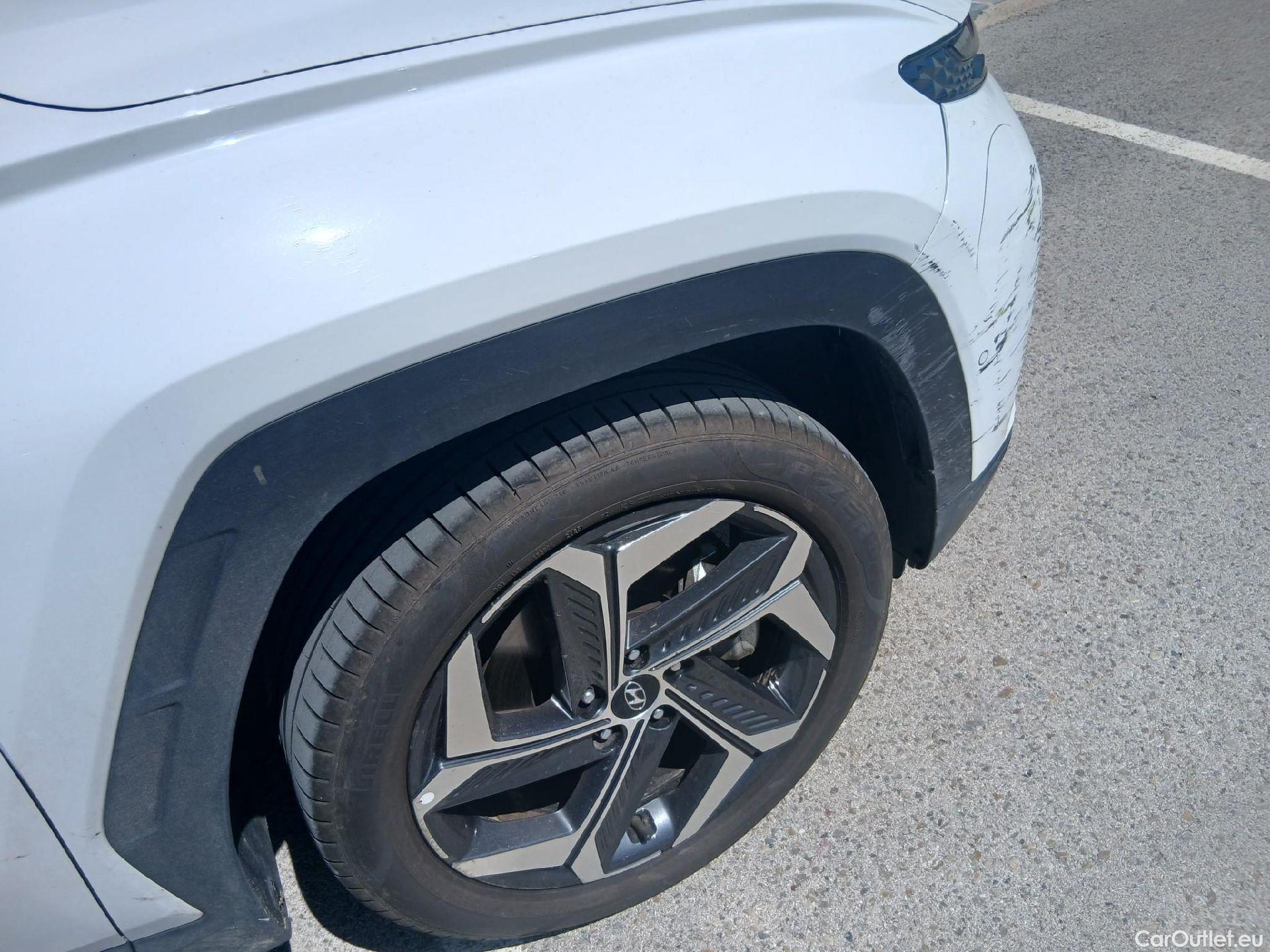  Hyundai  Tucson HYUNDAI  / 2020 / 5P / todoterreno 1.6 TGDI PHEV 195kW Style Auto 4x4 #17