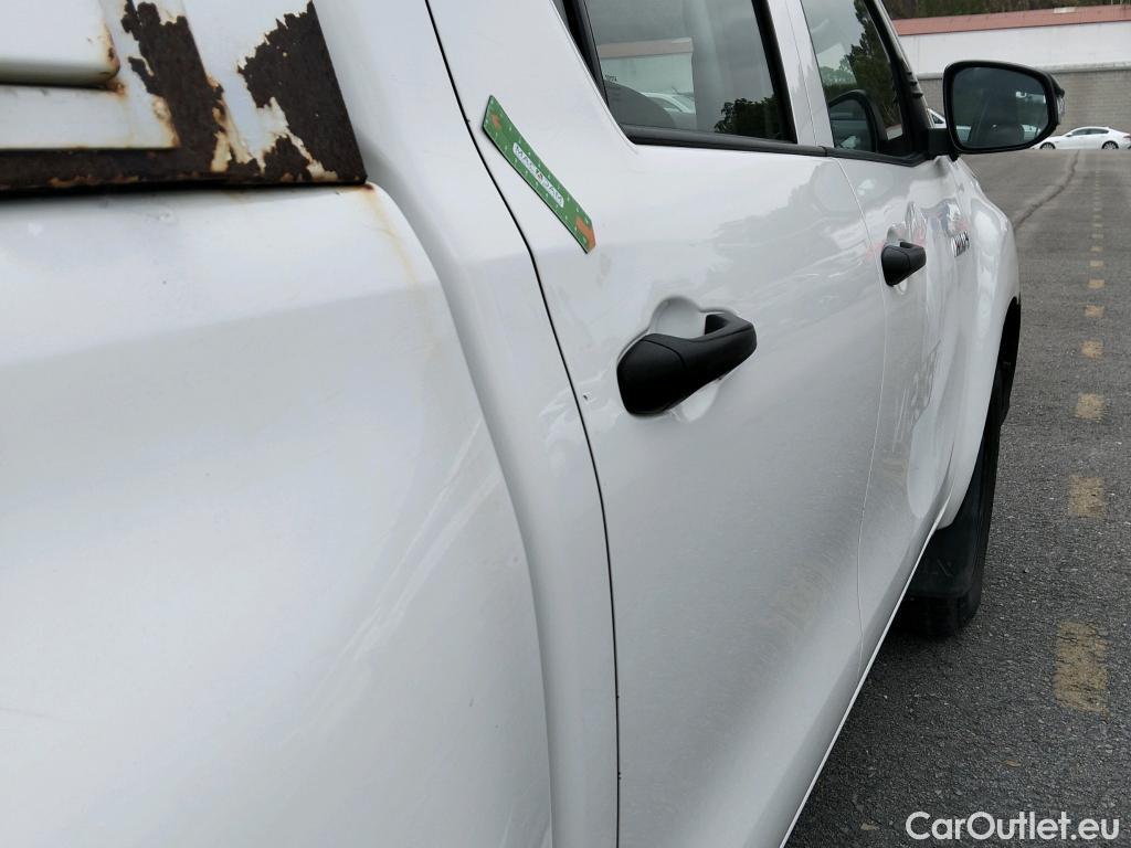  Toyota  Hilux TOYOTA  VU 4p 7G pickup 2.4 D-4D Cabina Doble GX 4x4 #20