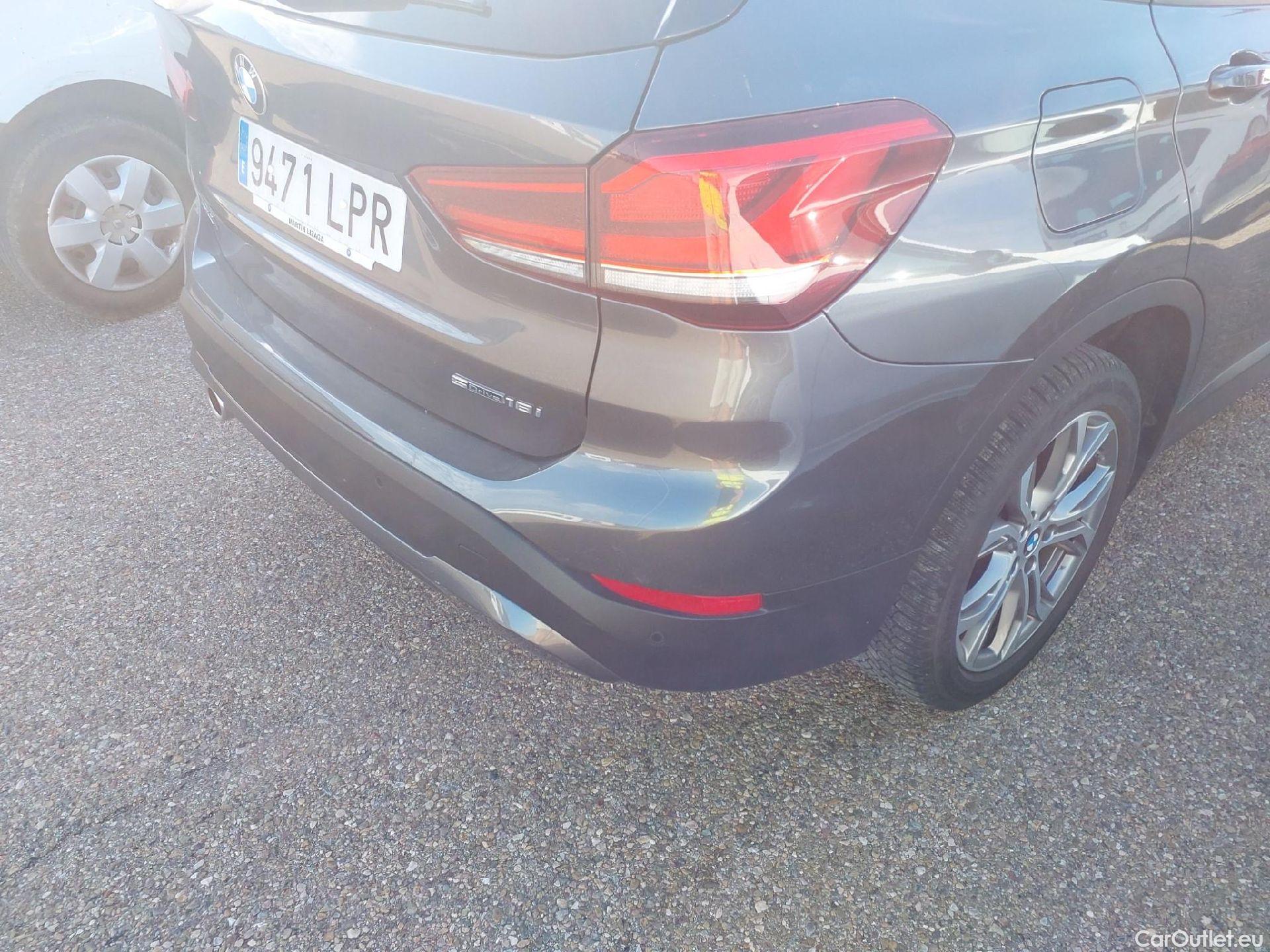  Bmw  X1 BMW  sDrive18iA #9