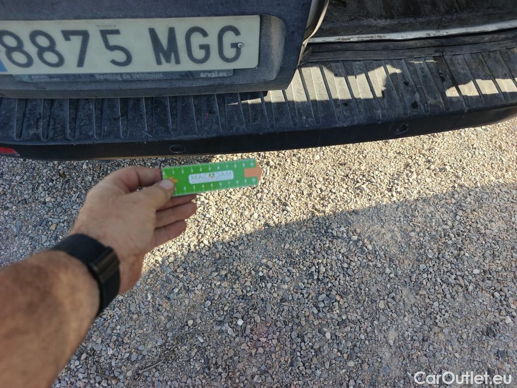  Ford  Transit FORD  / 2013 / 4P / furgón 350 96kW L3H2 Van Trend FWD #38