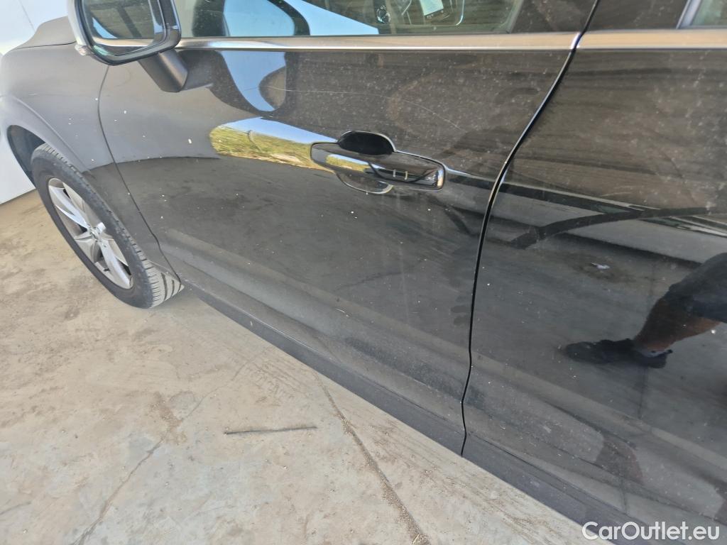  Volvo  XC60 VOLVO  / 2017 / 5P / todoterreno 2.0 B4 D Core Auto #1