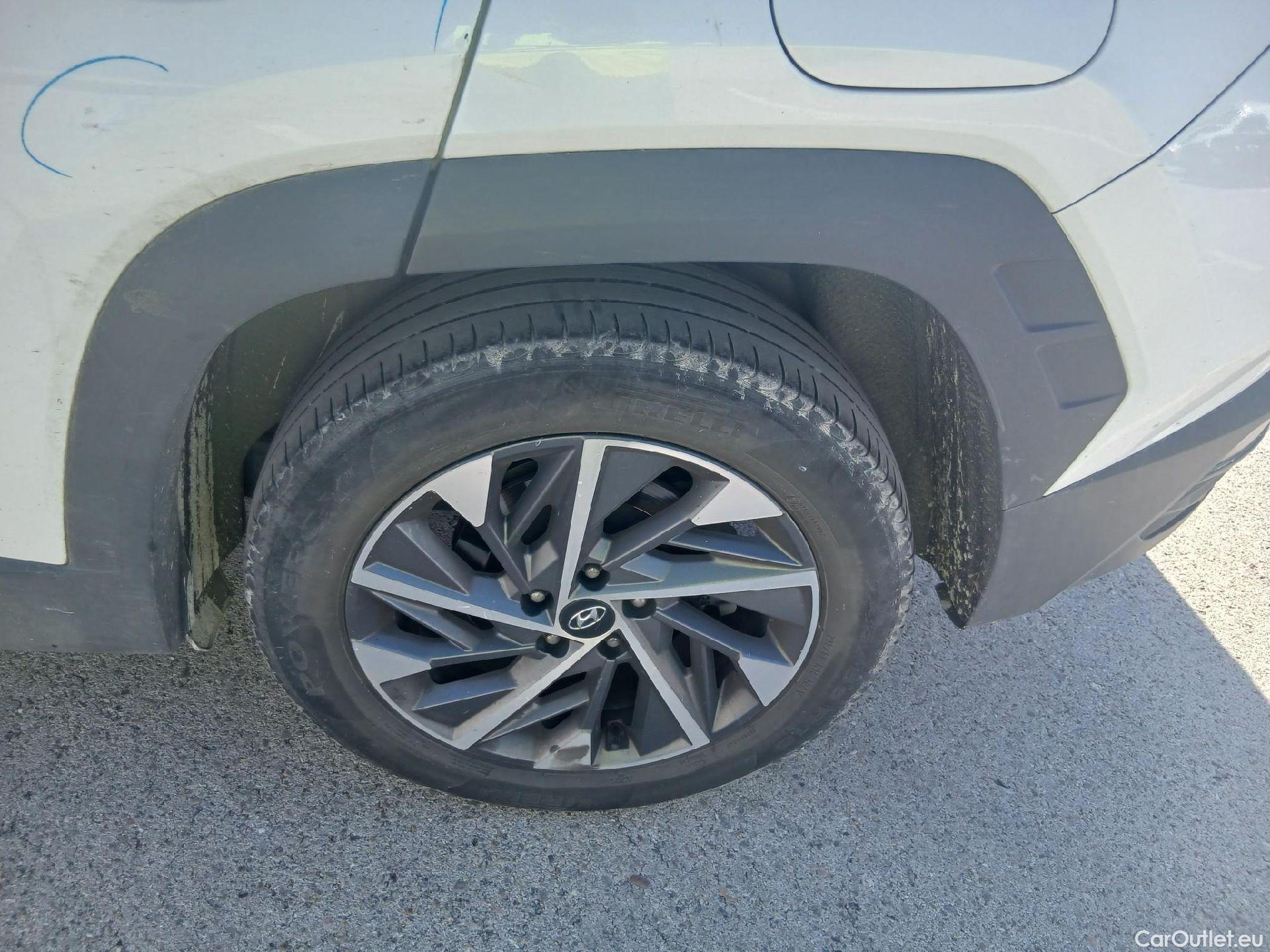 Hyundai  Tucson HYUNDAI  / 2020 / 5P / todoterreno 1.6 TGDI 110kW (150CV) 48V Tecno Sky #3