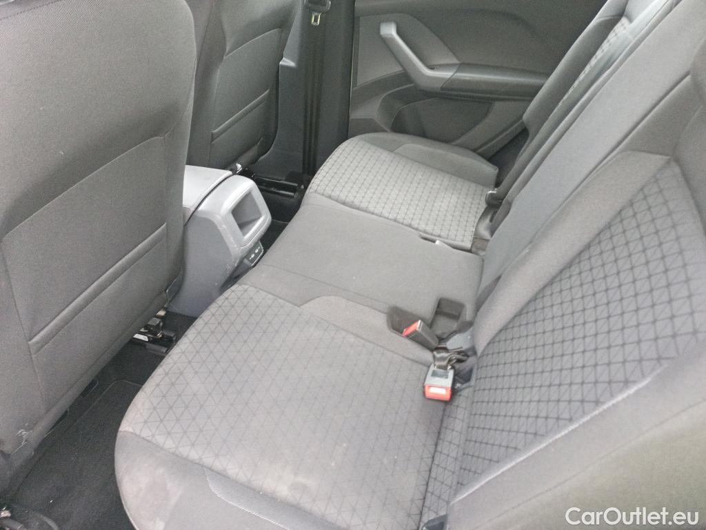  Volkswagen  T-CROSS VOLKSWAGEN  / 2018 / 5P / todoterreno Advance 1.0 TSI 81kW (110CV) DSG (AC) #7