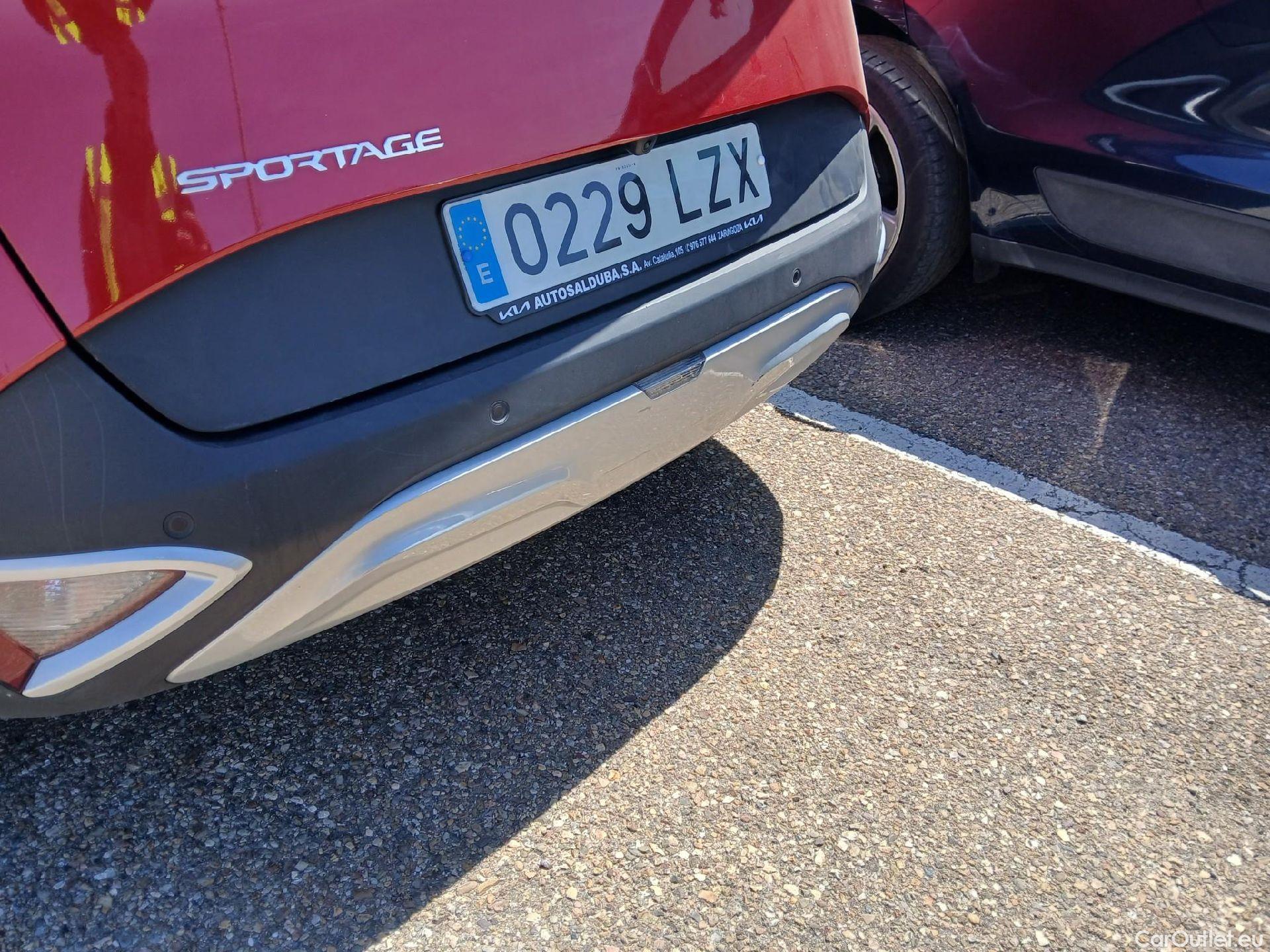  KIA  Sportage KIA  / 2022 / 5P / todoterreno 1.6 T-GDi 110kW (150CV) Drive 4x2 #24
