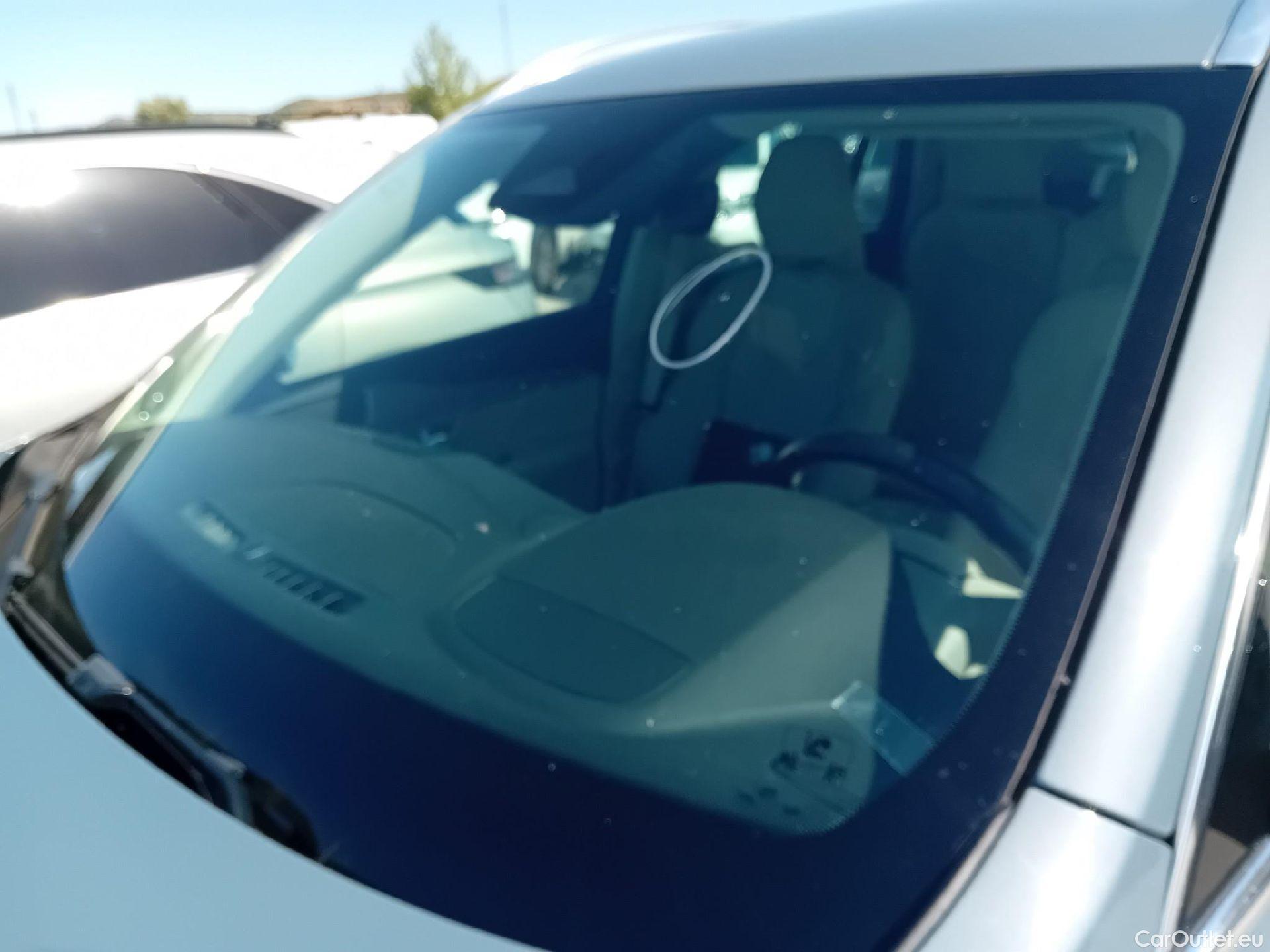  Volvo  XC90 VOLVO  / 2019 / 5P / todoterreno 2.0 B5 D AWD Core Auto #2