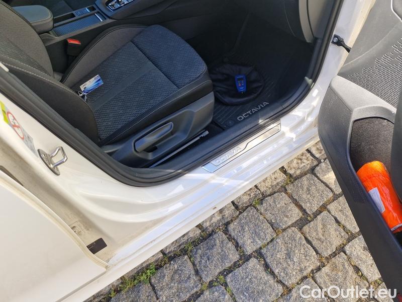  Skoda  Octavia  Combi (NX3)(2020) Oct.Com.1.5e-TEC 110 Style AT #28