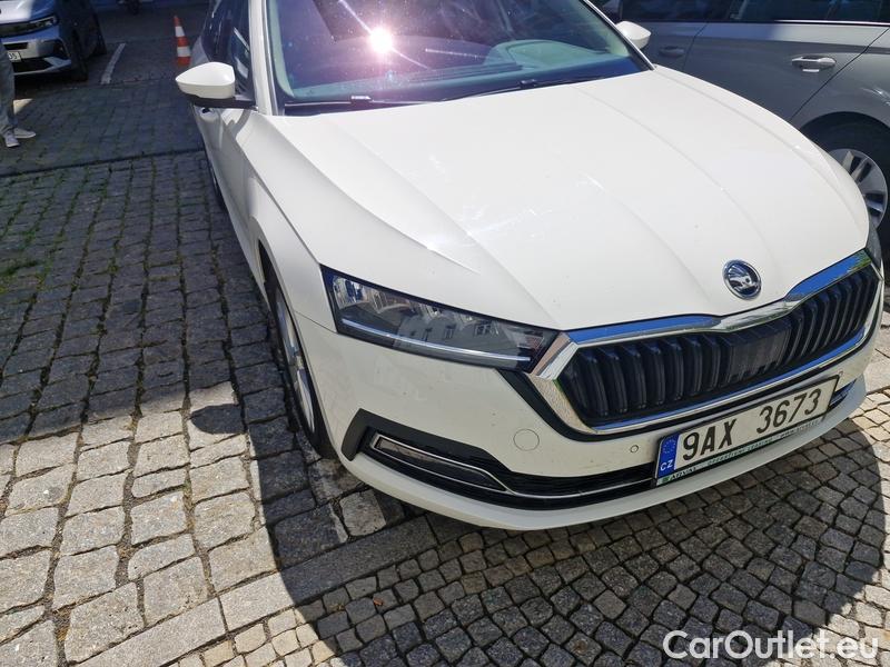  Skoda  Octavia  Combi (NX3)(2020) Oct.Com.1.5e-TEC 110 Style AT #2