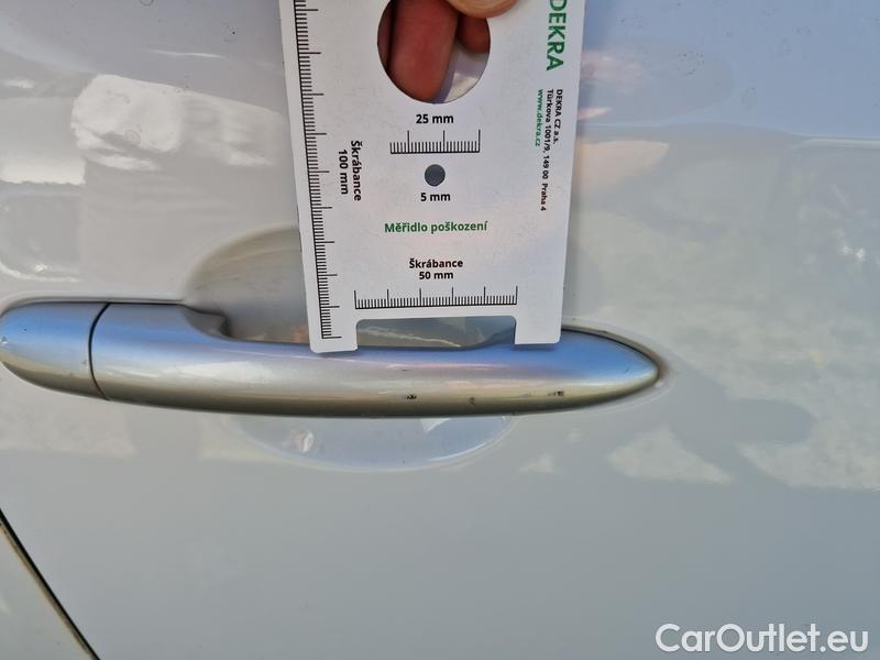  Renault  Kangoo  2 (2008)  1.5BdCi 95 Zen 5d #9