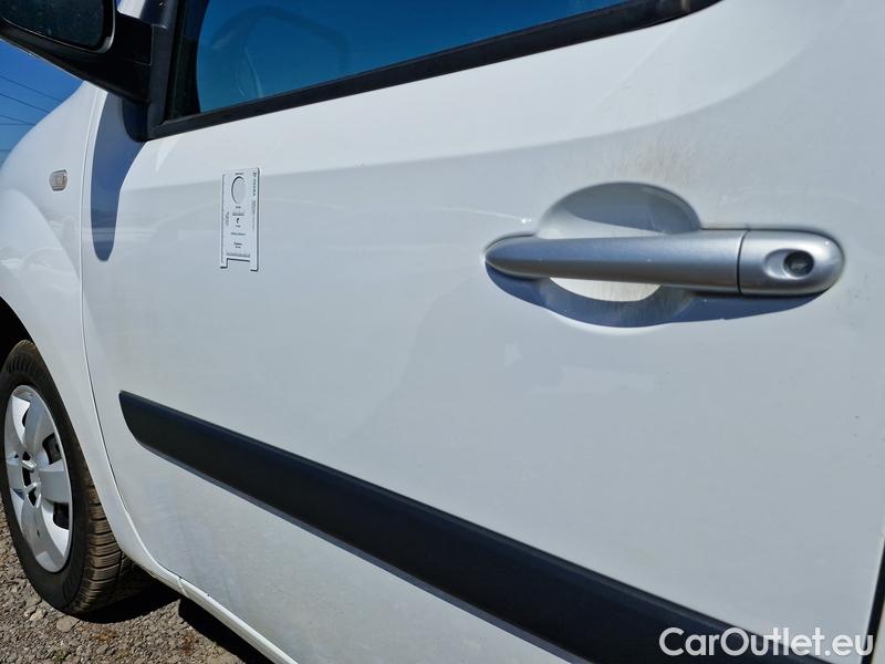  Renault  Kangoo  2 (2008)  1.5BdCi 95 Zen 5d #2