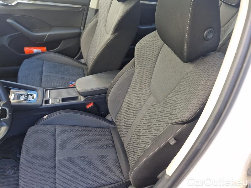  Skoda  Octavia  Combi (NX3)(2020) Oct.Com.1.5e-TEC 110 Style AT #9