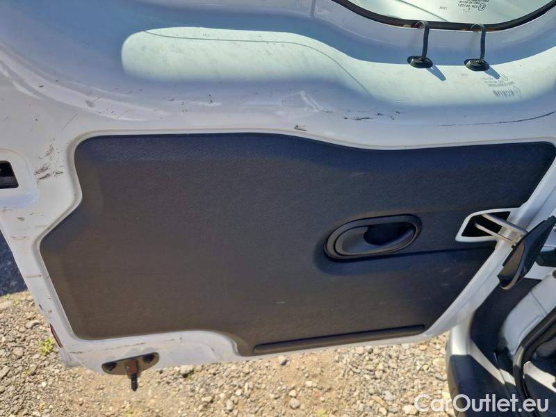  Renault  Kangoo  2 (2008)  1.5BdCi 95 Zen 5d #19