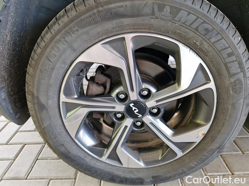  KIA  XCeed  (2019)  1.5 T-GDI Exclusive 5d #18