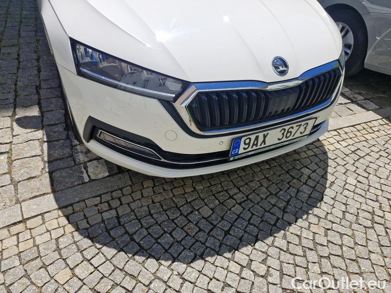  Skoda  Octavia  Combi (NX3)(2020) Oct.Com.1.5e-TEC 110 Style AT #3