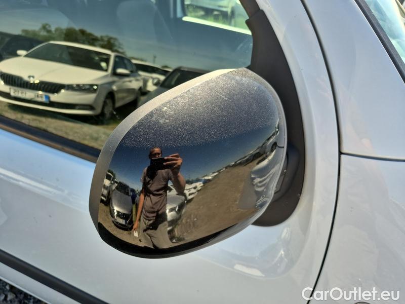  Renault  Kangoo  2 (2008)  1.5BdCi 95 Zen 5d #28