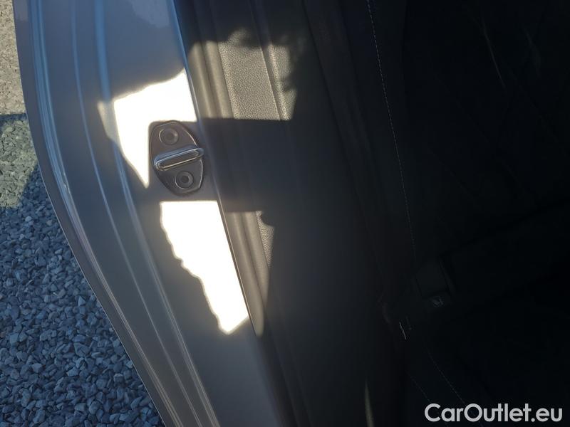  Volkswagen  Golf  VIII Variant (CG5) 2020 Var.2.0TDI 110 Style AT #20