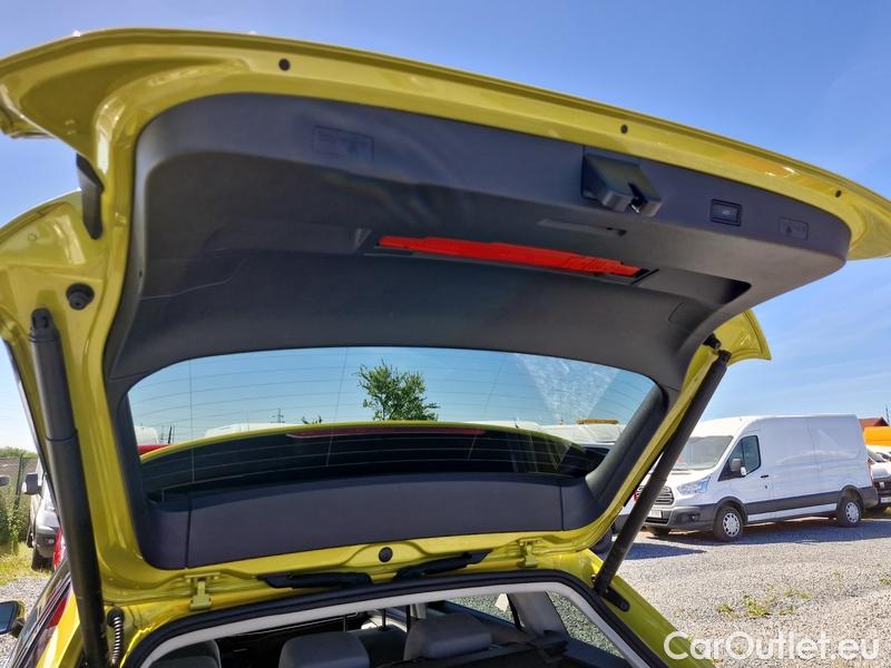  Volkswagen  Golf  VIII Variant (CG5) 2020 Var.2.0TDI 110 Style AT #19