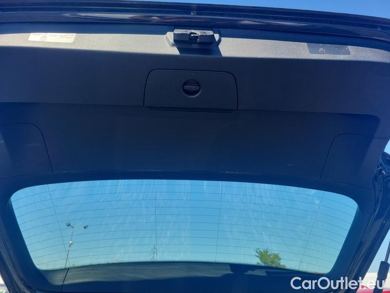  Volkswagen  Golf  VII Variant  (BV5)(2017->) Var. 2.0TDI 110 HL AT #16