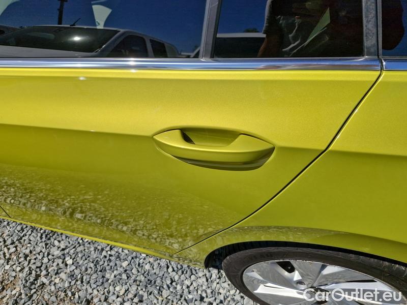  Volkswagen  Golf  VIII Variant (CG5) 2020 Var.2.0TDI 110 Style AT #15