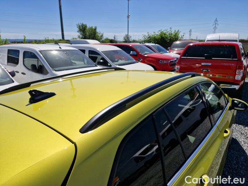  Volkswagen  Golf  VIII Variant (CG5) 2020 Var.2.0TDI 110 Style AT #25