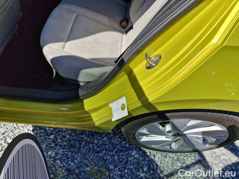  Volkswagen  Golf  VIII Variant (CG5) 2020 Var.2.0TDI 110 Style AT #16