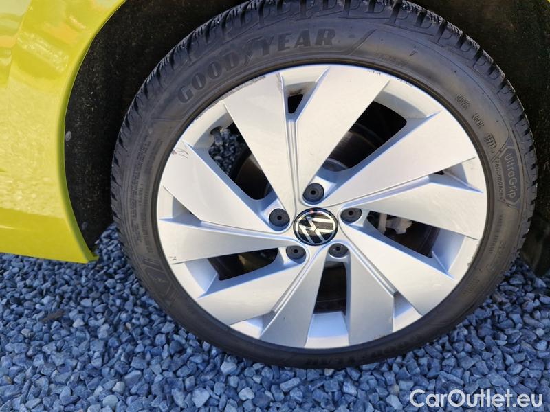  Volkswagen  Golf  VIII Variant (CG5) 2020 Var.2.0TDI 110 Style AT #29