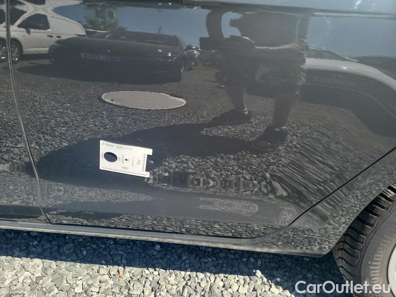  Volkswagen  Golf  VII Variant  (BV5)(2017->) Var. 2.0TDI 110 HL AT #10