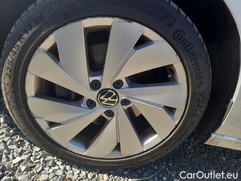  Volkswagen  Golf  VIII Variant (CG5) 2020 Var.2.0TDI 110 Style AT #2