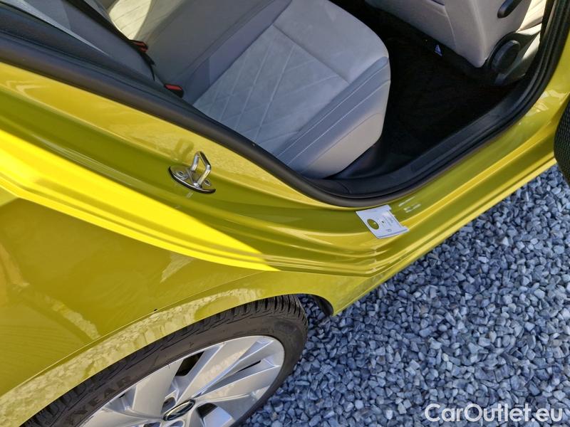 Volkswagen  Golf  VIII Variant (CG5) 2020 Var.2.0TDI 110 Style AT #31