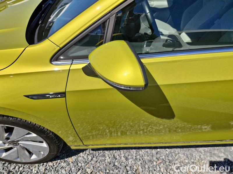  Volkswagen  Golf  VIII Variant (CG5) 2020 Var.2.0TDI 110 Style AT #5