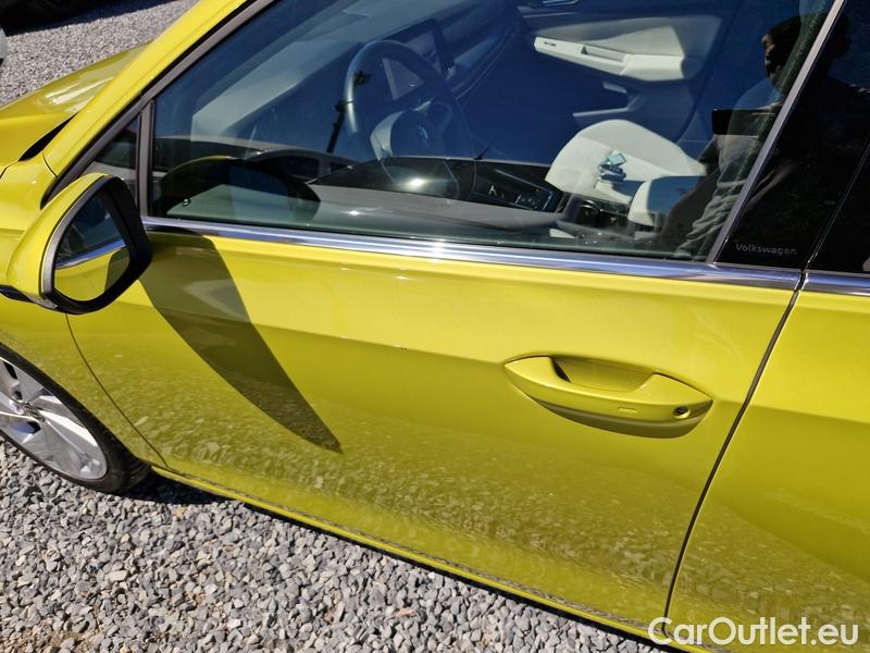  Volkswagen  Golf  VIII Variant (CG5) 2020 Var.2.0TDI 110 Style AT #8