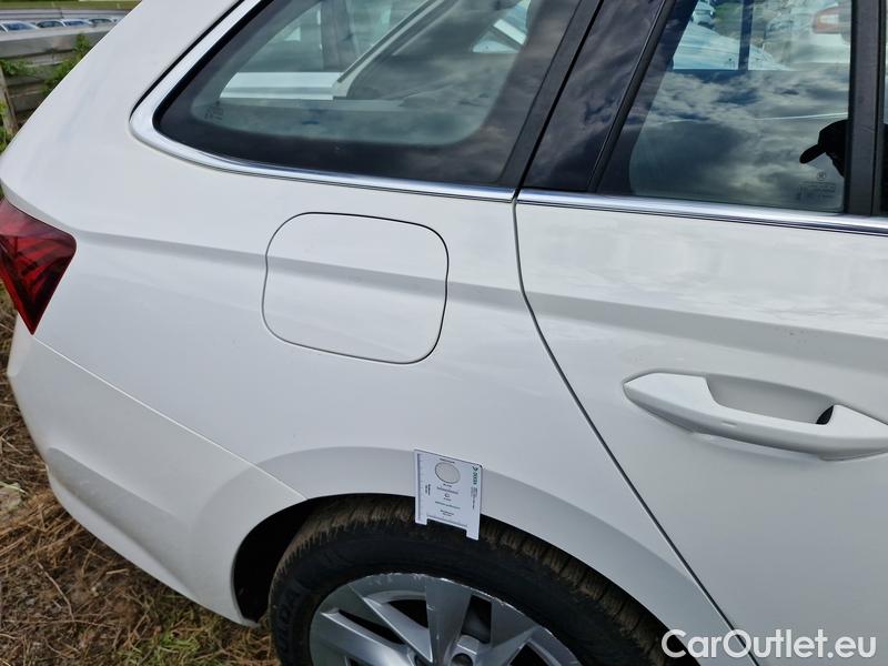  Skoda  Octavia  Combi (NX3)(2020) Oct.Combi 1.5TSI 110 Style #13